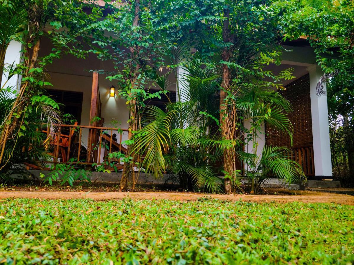 Woodholic Homestay Сигирия Экстерьер фото