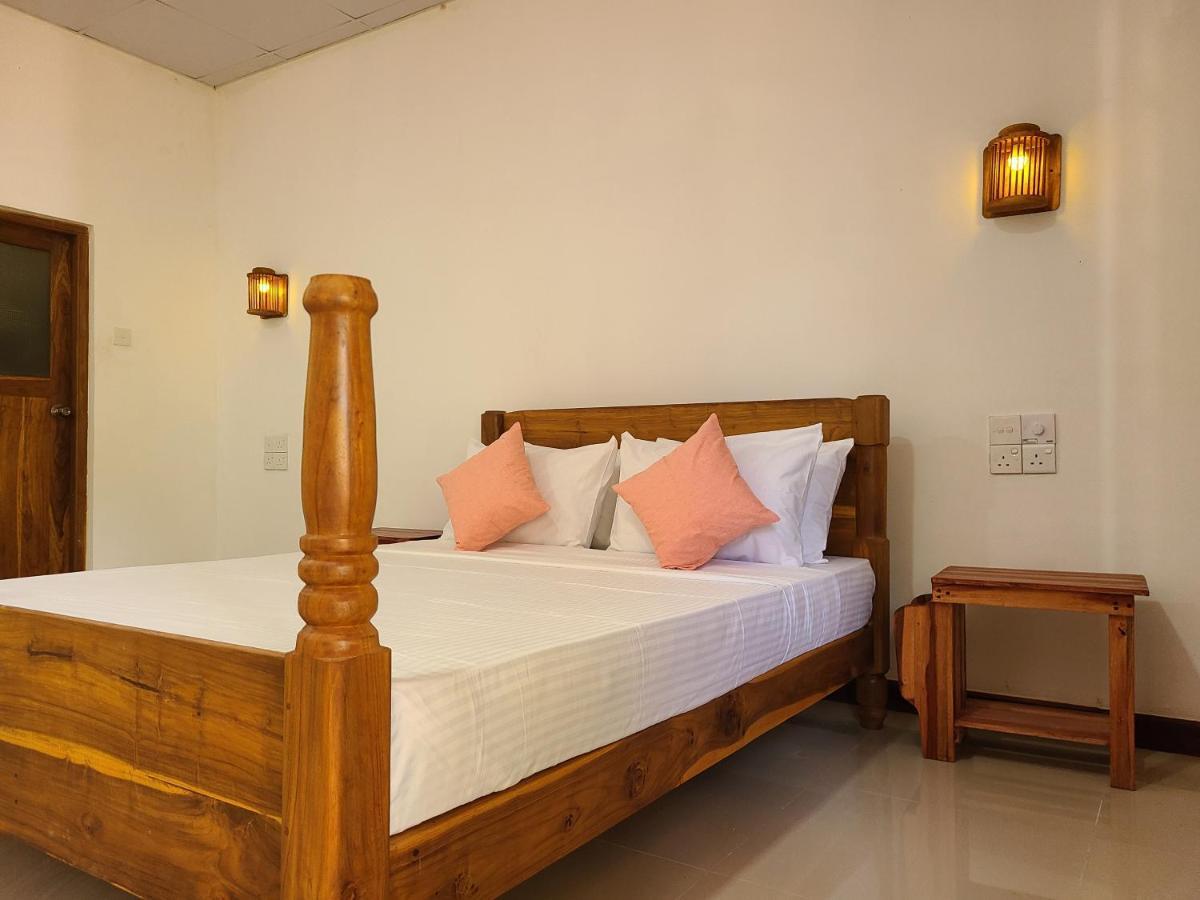 Woodholic Homestay Сигирия Экстерьер фото