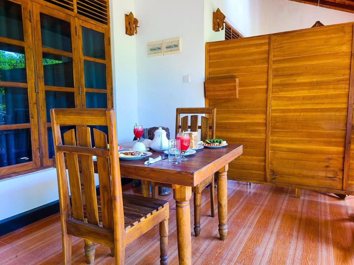 Woodholic Homestay Сигирия Экстерьер фото