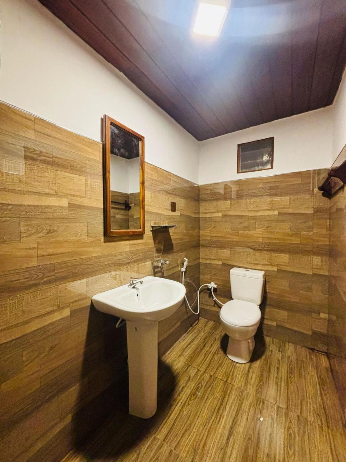 Woodholic Homestay Сигирия Экстерьер фото